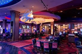 Filipino players enjoying cum4k sports and casino games on mobile